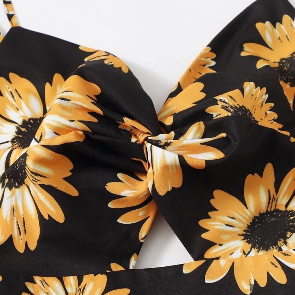 Sunflower Print Dress, Size Small 🌻🌻 - Picture 2 of 9